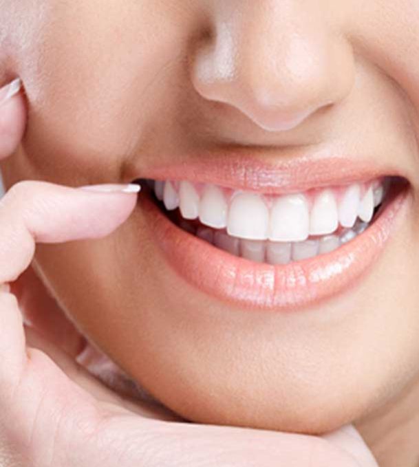 Dentista Broni, Oltrepo Pavese Pulizia Dentale, Impianti Dentali allineamento dentale ortodonzia invisibile